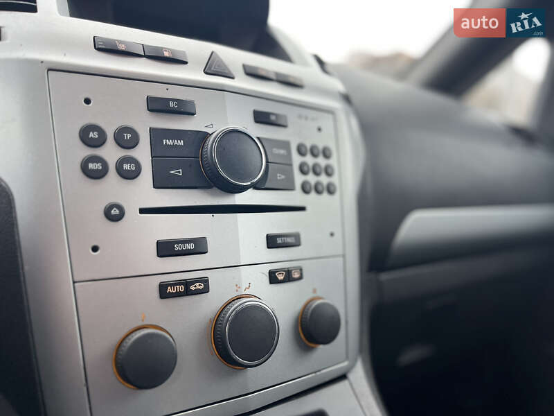 Минивэн Opel Zafira 2009 в Николаеве фото 12 Минивэн Opel Zafira 2009 в Николаеве