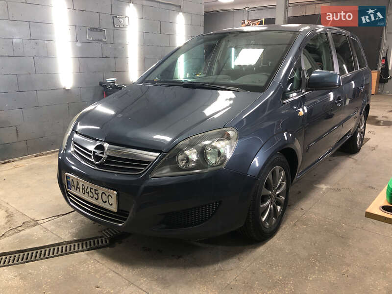 Opel Zafira 2010