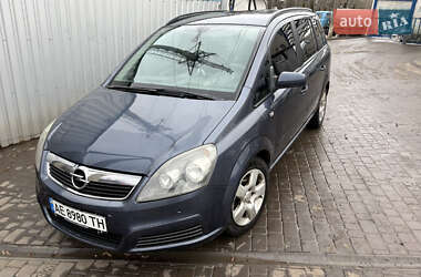 Мінівен Opel Zafira 2006 в Чугуєві