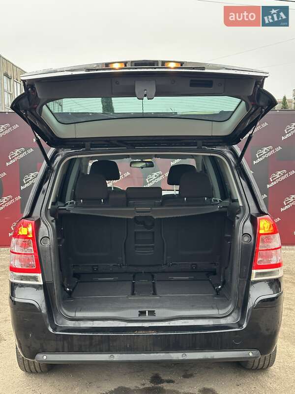 Мінівен Opel Zafira 2011 в Сумах