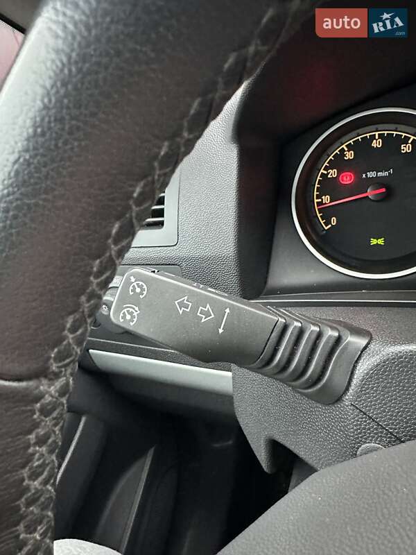 Мінівен Opel Zafira 2011 в Сумах