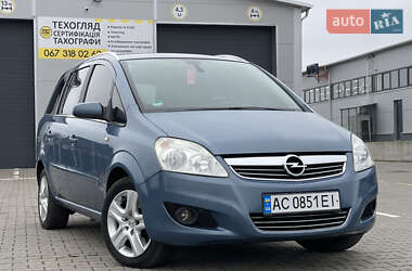 Минивэн Opel Zafira 2008 в Нововолынске