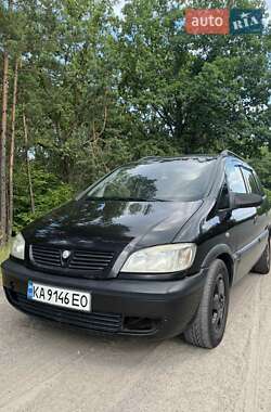 Минивэн Opel Zafira 2003 в Коростене