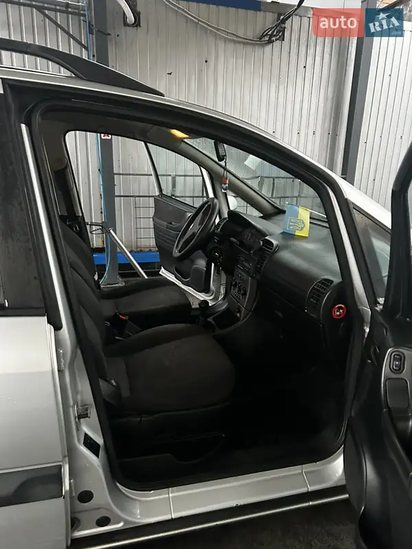 Opel Zafira