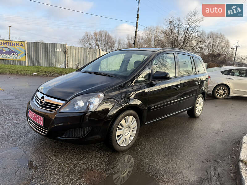 Opel Zafira 2010 Opel Zafira 2010