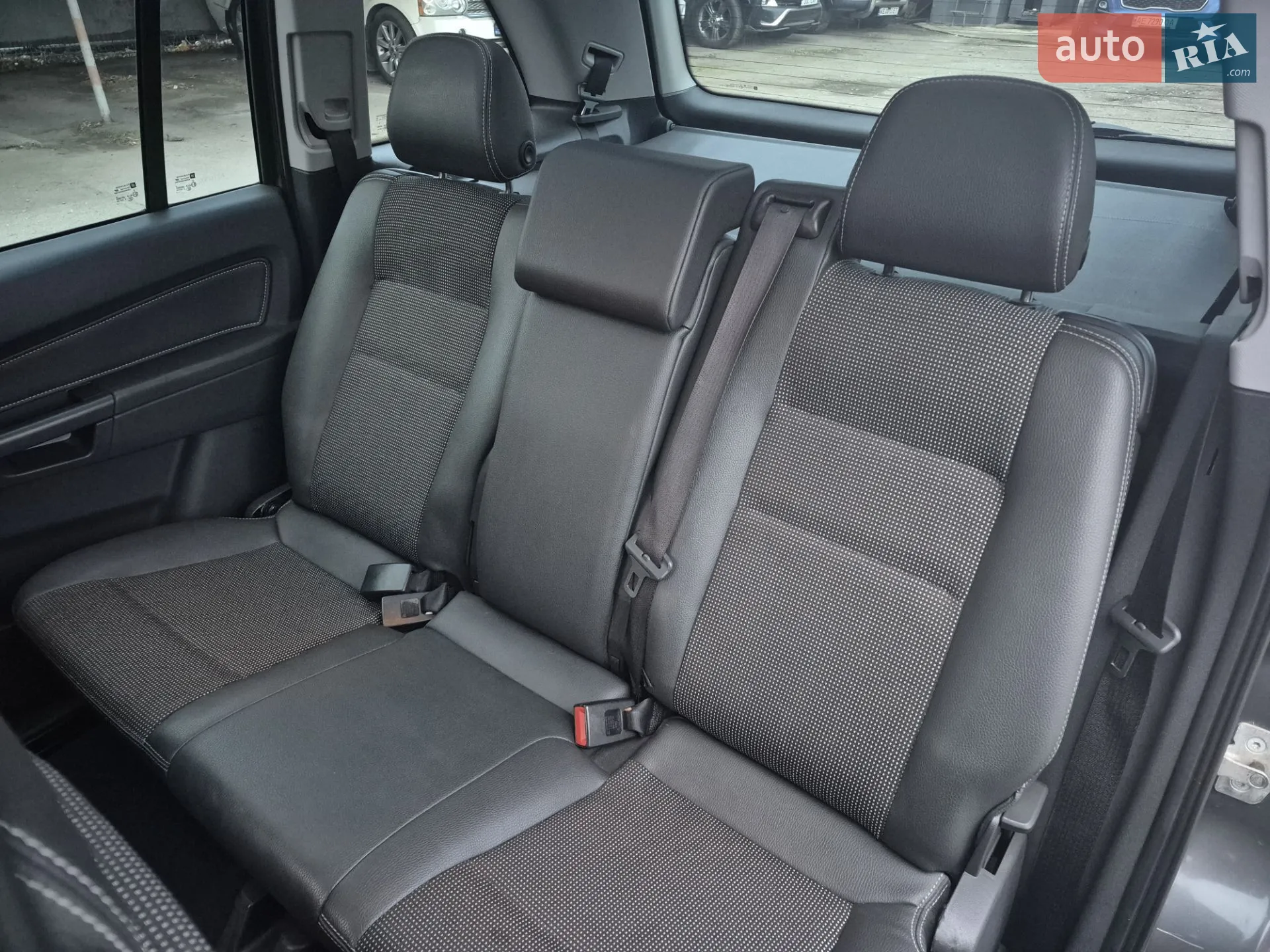 2010 Opel Zafira - мініатюра 18