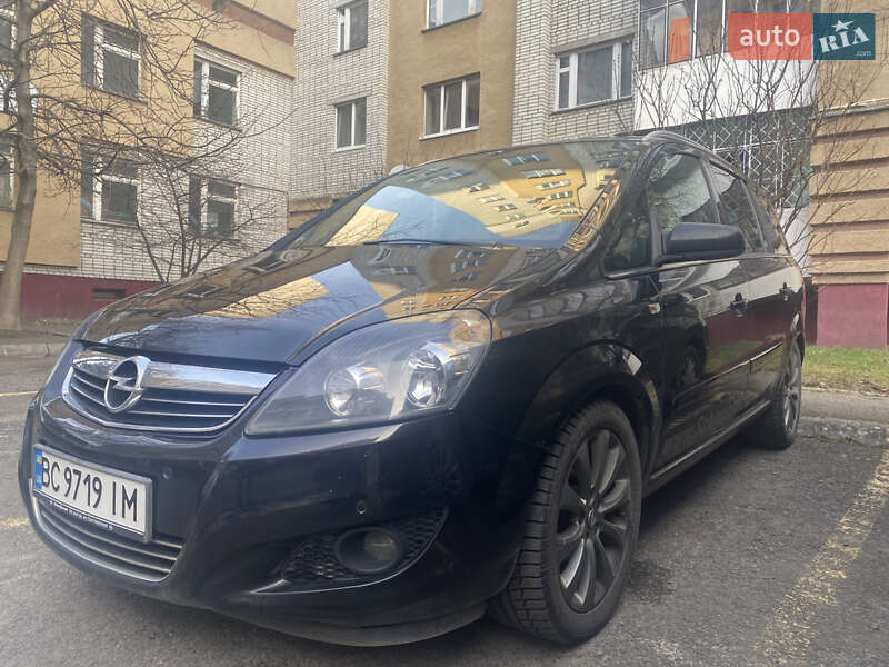 Opel Zafira 2011