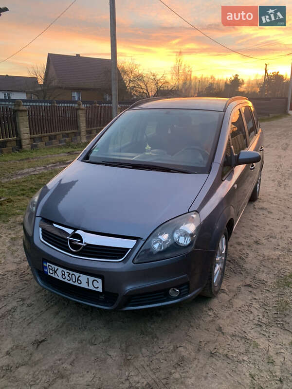 Opel Zafira 2005