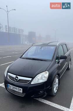 Минивэн Opel Zafira 2008 в Каменец-Подольском