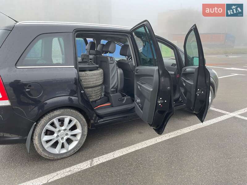Минивэн Opel Zafira 2008 в Каменец-Подольском