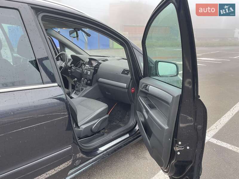Минивэн Opel Zafira 2008 в Каменец-Подольском