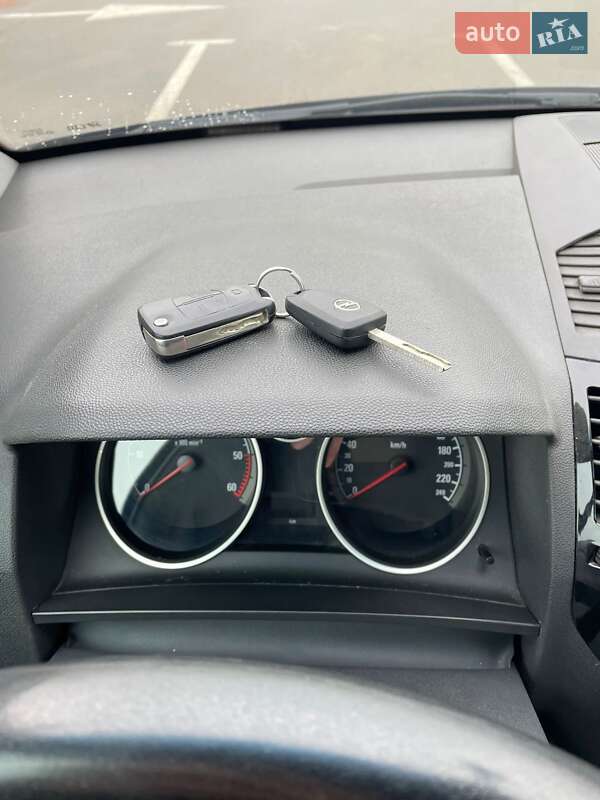 Минивэн Opel Zafira 2008 в Каменец-Подольском