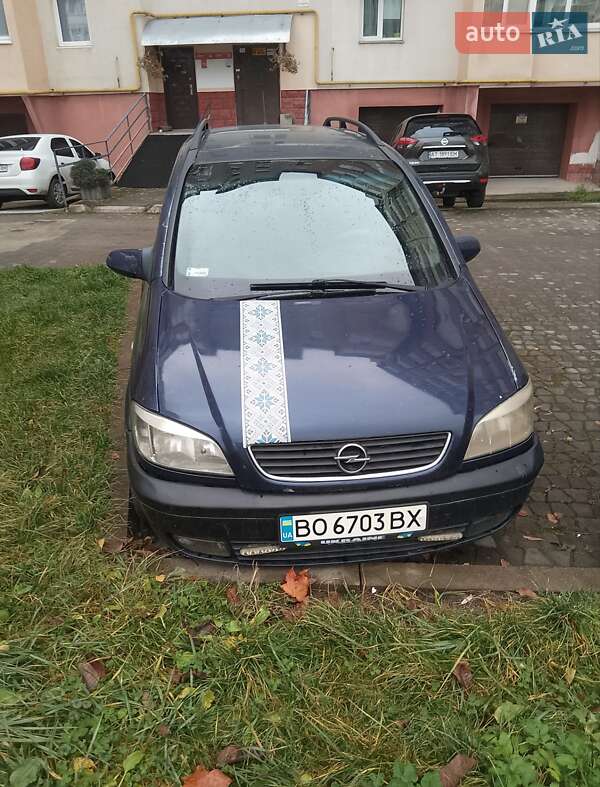 Минивэн Opel Zafira 1999 в Ивано-Франковске