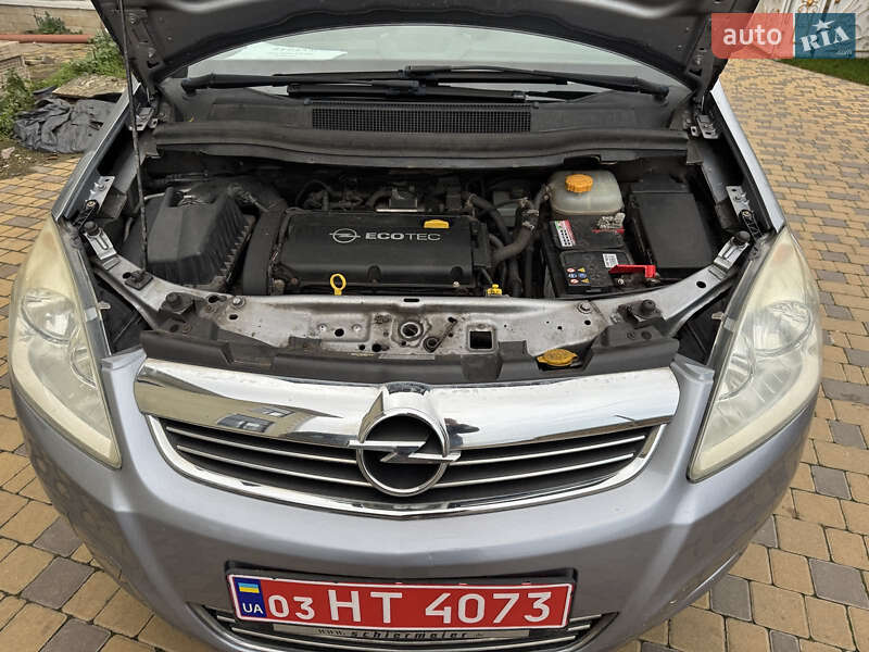 Минивэн Opel Zafira 2009 в Могилев-Подольске