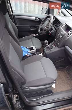 Минивэн Opel Zafira 2006 в Харькове