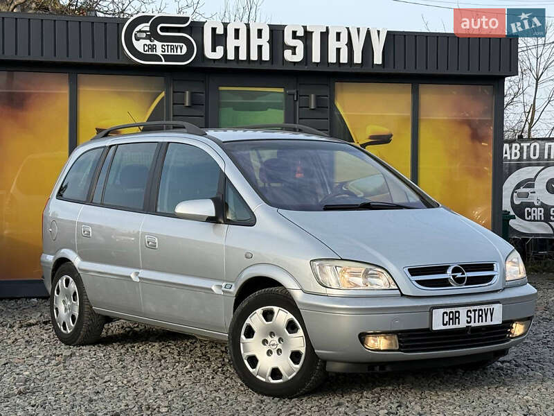 Мінівен Opel Zafira 2004 в Стрию