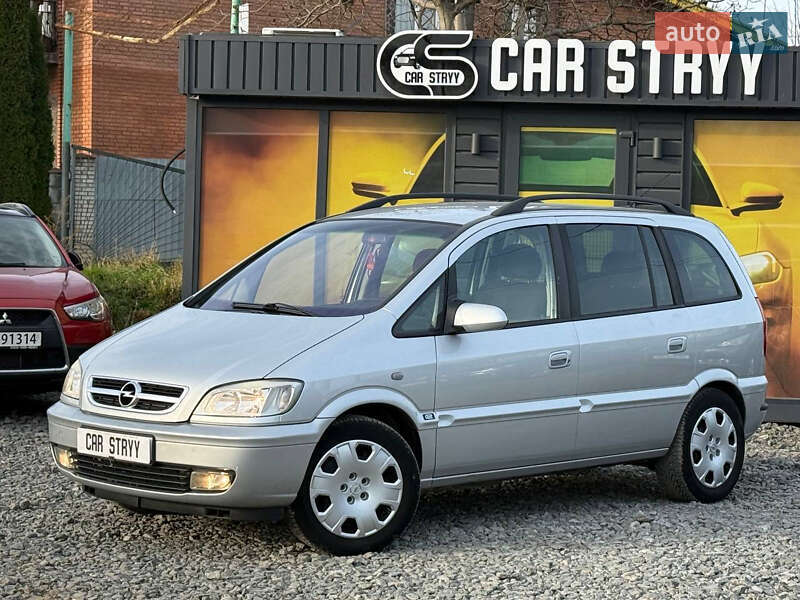 Мінівен Opel Zafira 2004 в Стрию