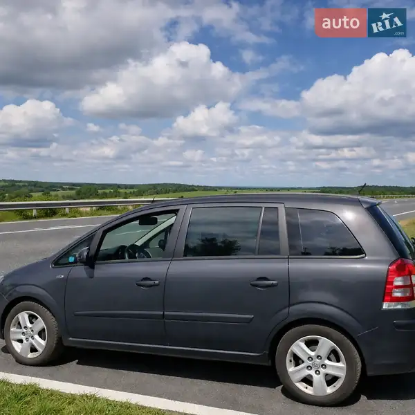 Opel Zafira 2013