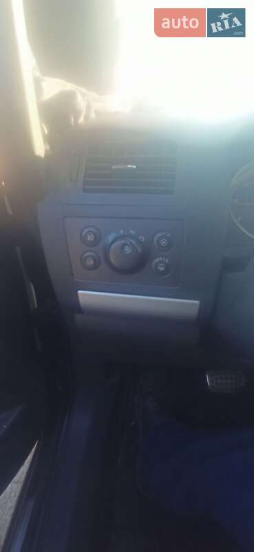 Минивэн Opel Zafira 2008 в Кривом Роге