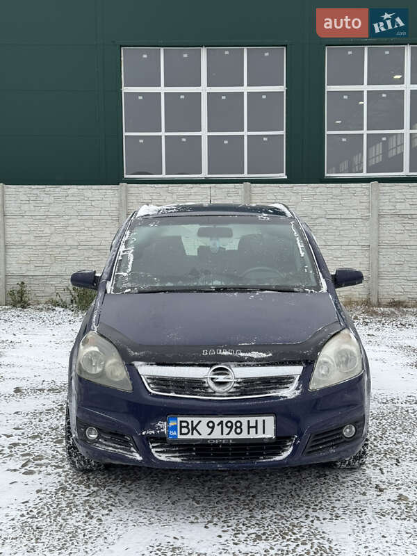 Opel Zafira 2008