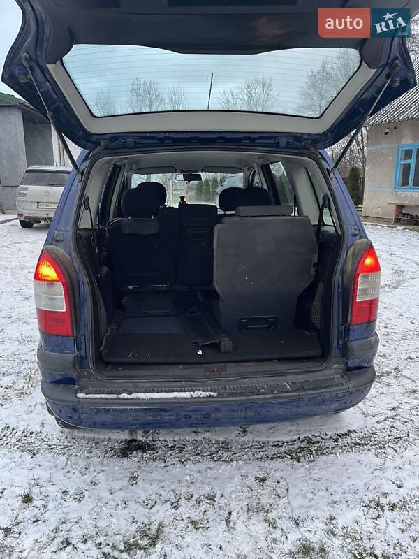 Мінівен Opel Zafira 2005 в Яворові