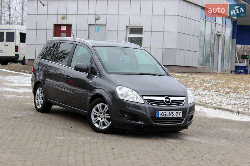 Мінівен Opel Zafira 2010 в Львові