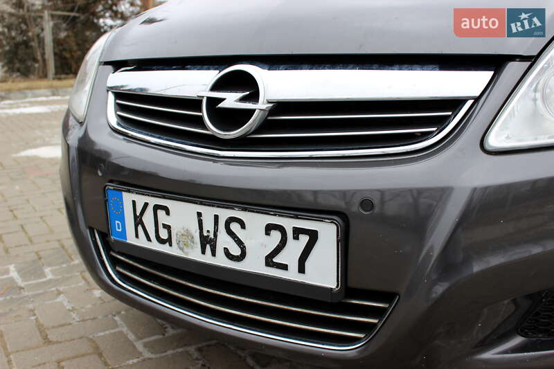 Мінівен Opel Zafira 2010 в Львові
