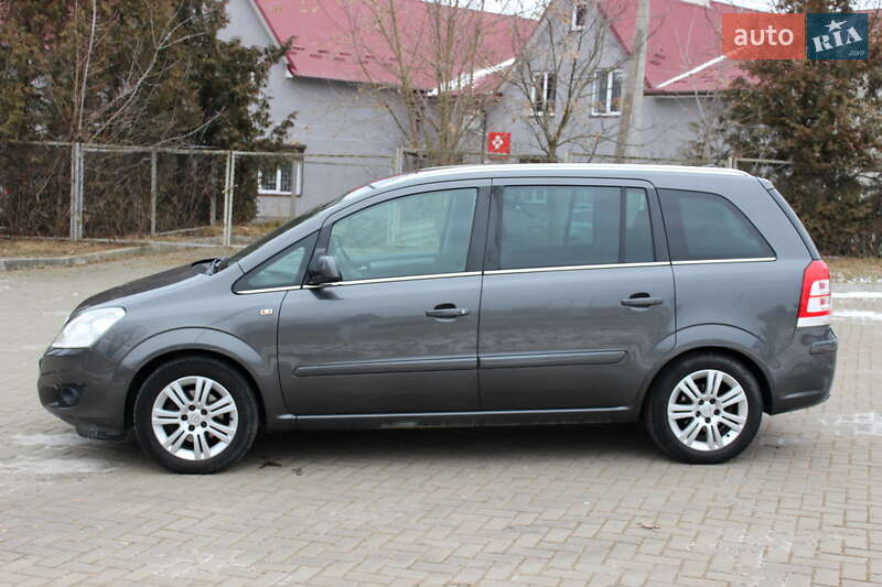 Мінівен Opel Zafira 2010 в Львові