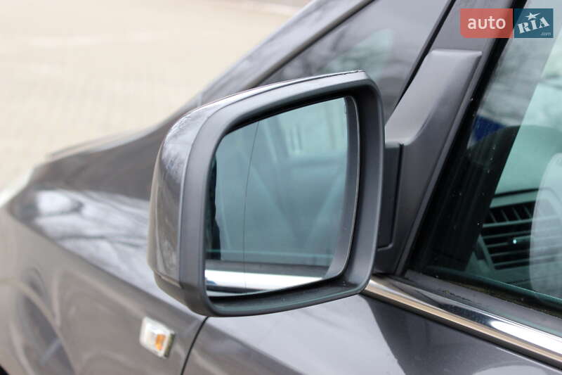 Мінівен Opel Zafira 2010 в Львові