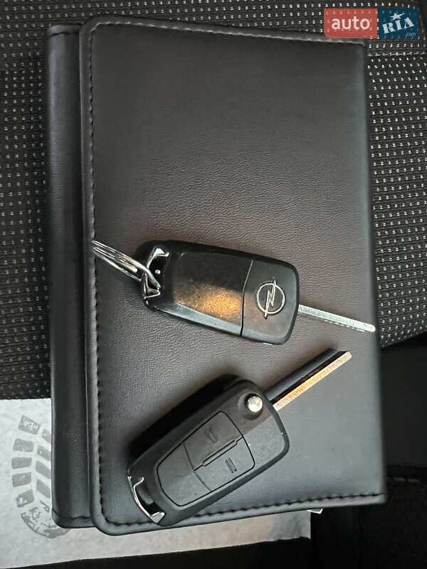 Мінівен Opel Zafira 2013 в Вінниці