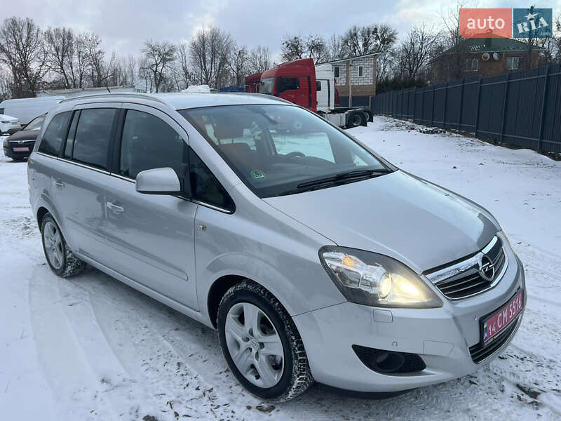 Мінівен Opel Zafira 2013 в Вінниці