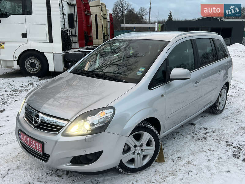 Мінівен Opel Zafira 2013 в Вінниці