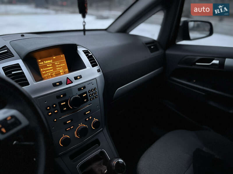 Мінівен Opel Zafira 2009 в Калуші фото 47 Мінівен Opel Zafira 2009 в Калуші