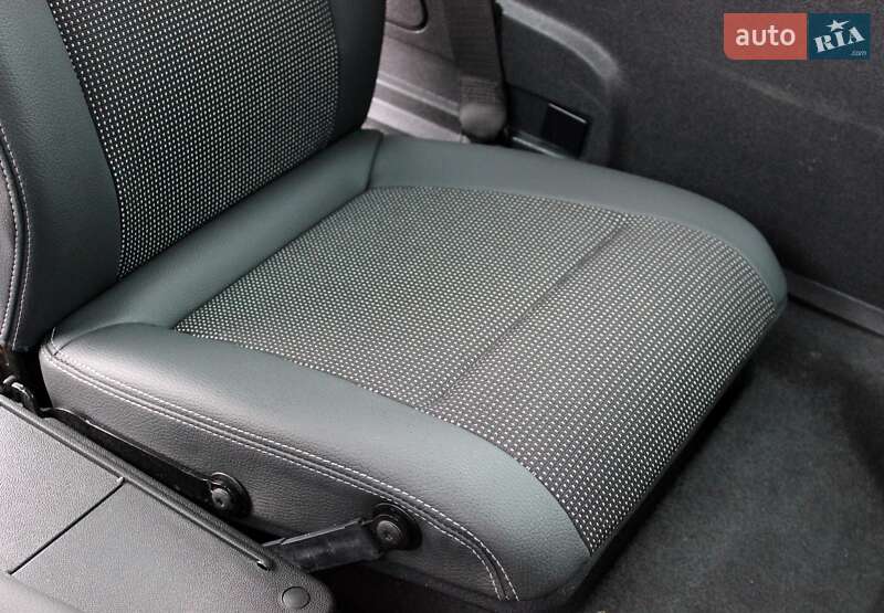 Мінівен Opel Zafira 2011 в Самборі