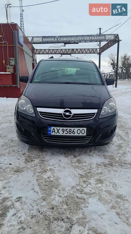 Opel Zafira 2011