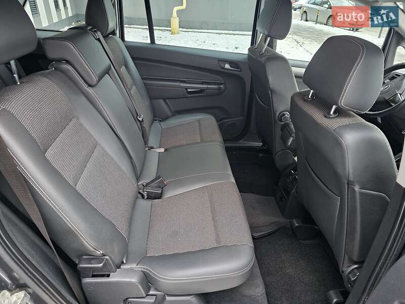 Мінівен Opel Zafira 2010 в Львові