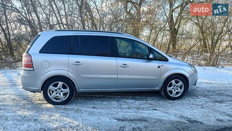Мінівен Opel Zafira 2005 в Острозі