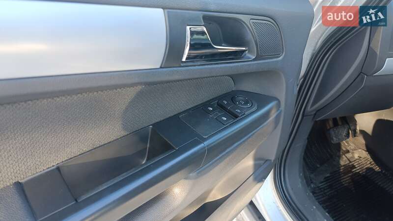 Мінівен Opel Zafira 2005 в Острозі