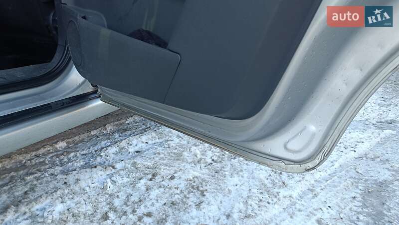 Мінівен Opel Zafira 2005 в Острозі