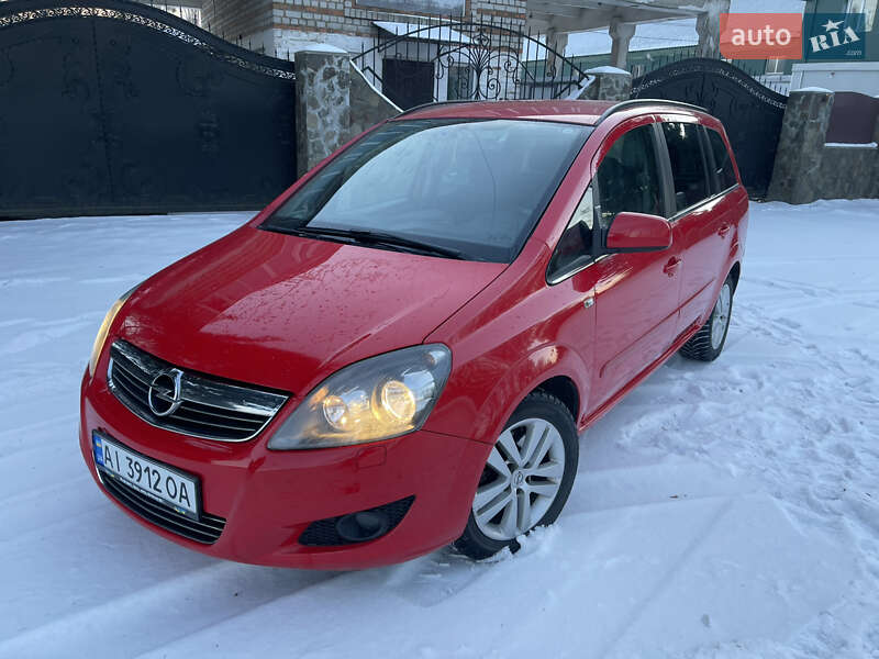 Opel Zafira 2011