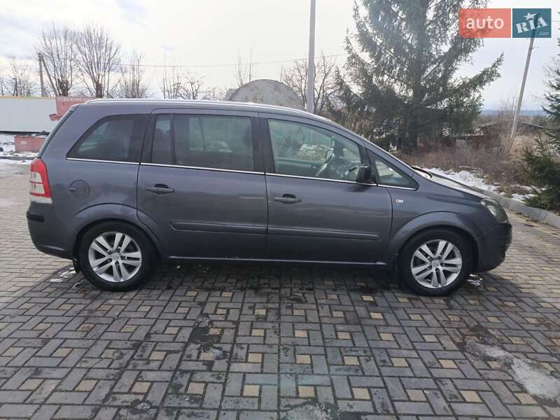 Мінівен Opel Zafira 2010 в Коломиї