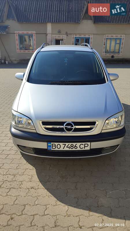 Opel Zafira 2004