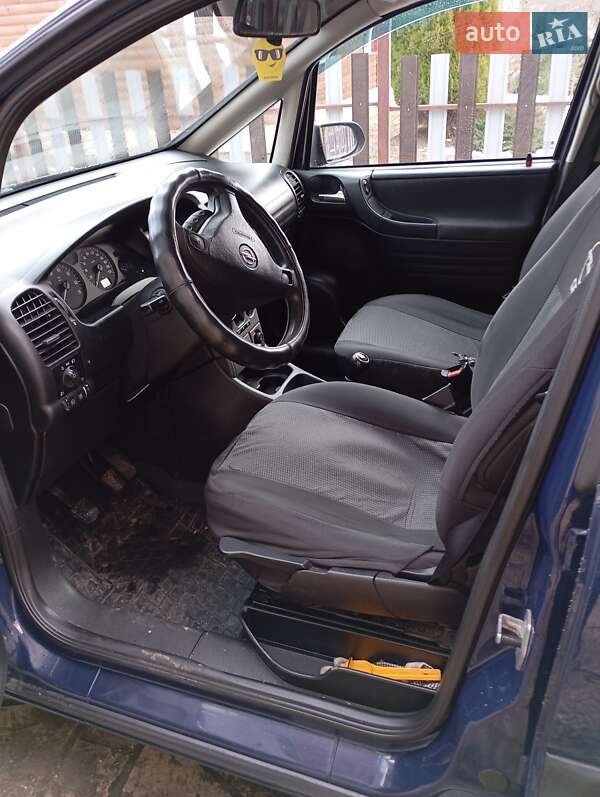 Opel Zafira 2003