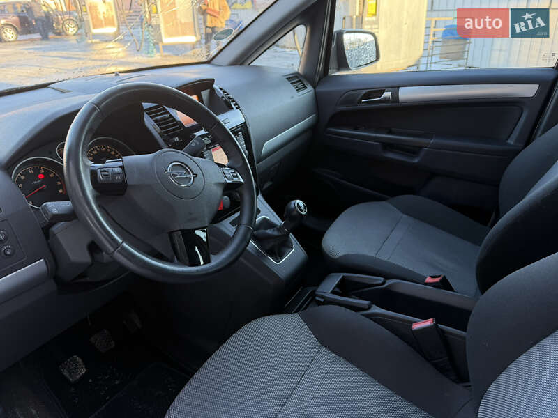 Минивэн Opel Zafira 2014 в Луцке фото 35 Минивэн Opel Zafira 2014 в Луцке