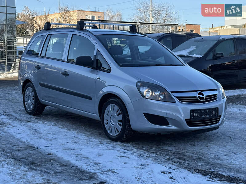 Мінівен Opel Zafira 2011 в Рівному фото 13 Мінівен Opel Zafira 2011 в Рівному