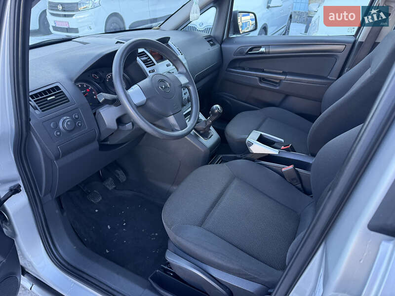 Мінівен Opel Zafira 2011 в Рівному фото 24 Мінівен Opel Zafira 2011 в Рівному