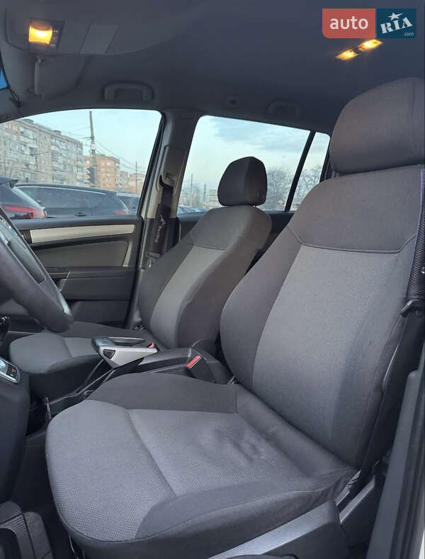 Мінівен Opel Zafira 2003 в Кропивницькому фото 9 Мінівен Opel Zafira 2003 в Кропивницькому