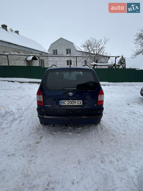 Минивэн Opel Zafira 2004 в Городке