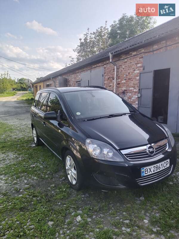 Мінівен Opel Zafira 2013 в Хмельницькому