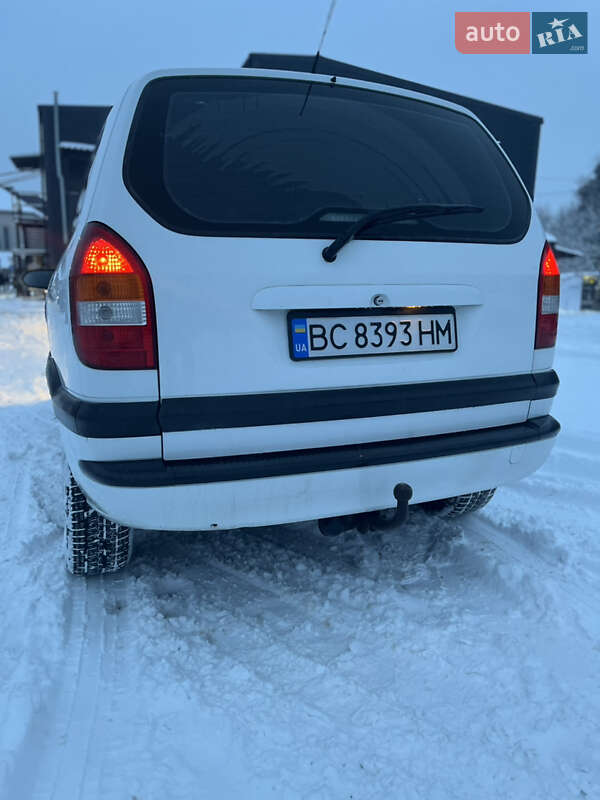 Минивэн Opel Zafira 2001 в Стрые